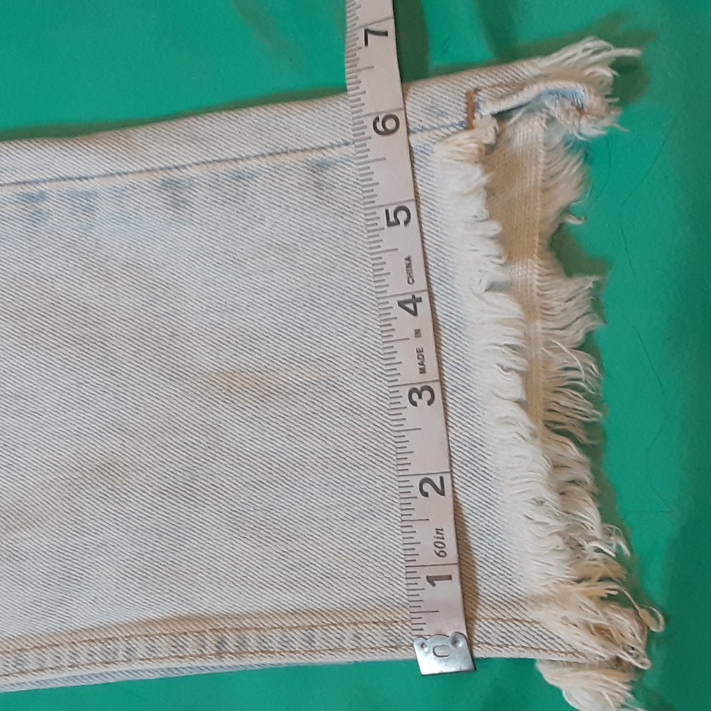 * CARMAR DISTRESSED BUTTON FLY JEANS SIZE 23 - Picture 12 of 14